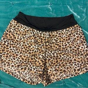 gb (Gianni Bini Girls) leopard athletic shorts size L (10-12)